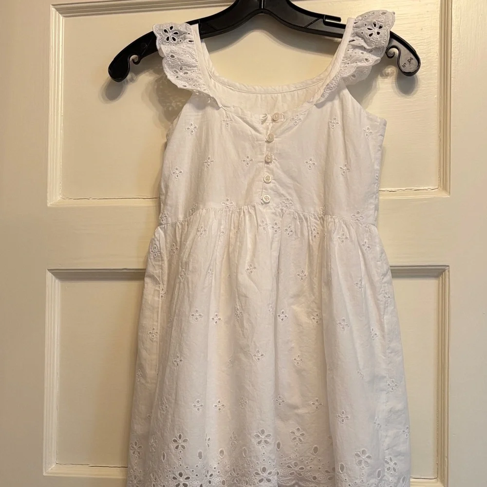 GAP White Eyelet‎ Sundress for Girls - Classic Summer Dress Size S 6-7)